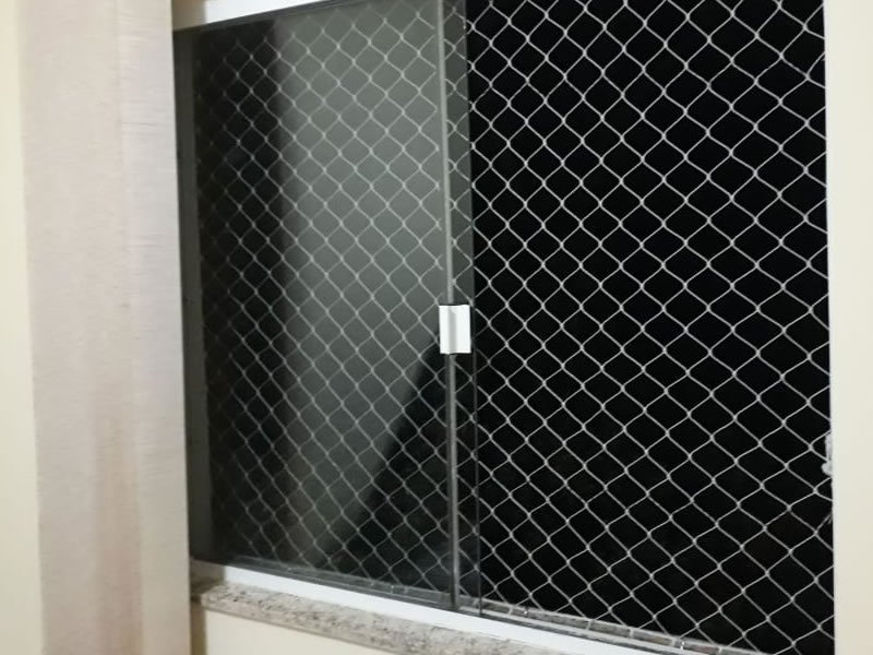 Telas de proteção anti-pombos em Santos